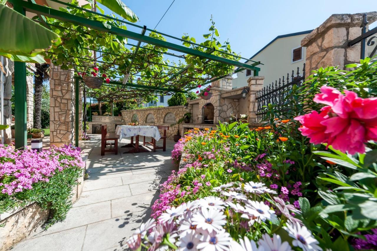 Apartments Villa Istria Rovinj Buitenkant foto